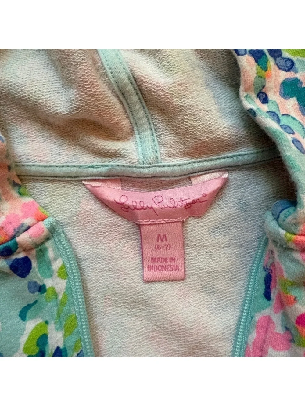 Lilly Pulitzer Girls' Medium (6-7) Short Sleeve Hooded swim cover up
